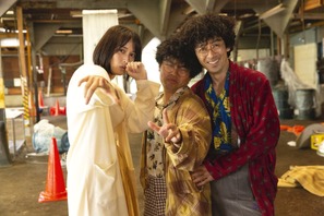 浜野謙太、滝藤賢一に弟子入り「はしゃいじゃってた」 Hulu版「探偵が早すぎるSP」 画像