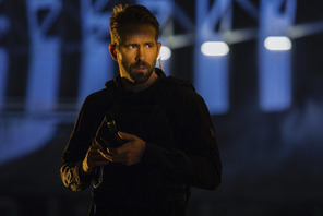 ライアン、ベン・ハーディらをスカウト『6アンダーグラウンド』最新予告編 画像