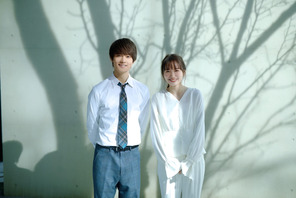 佐野勇斗×飯豊まりえW主演ファンタジー・ラブロマンス「僕だけが17歳の世界で」配信 画像