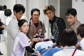 緊急手術に立ち会う古川雄大“来島”に声援「トップナイフ」6話 画像