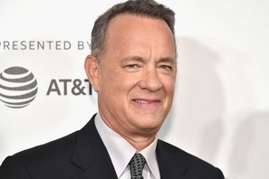 新型コロナウイルスから回復のトム・ハンクス、 自宅のキッチンから「SNL」に出演 画像