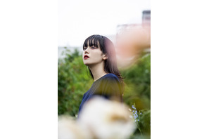 おうち時間の過ごし方は？青柳文子は“有名だけど観てなかった作品”をじっくりと 画像