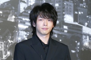 中村倫也が金髪パンクロッカーに！映画初主演作『SPINNING KITE 』放送 画像