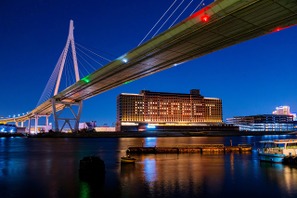 【USJ】HOPEの次はRESPECT！ホテルのウィンドウイルミネーション第2弾 画像