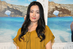 仲間由紀恵、念願の小笠原諸島で巨大生物に遭遇！　「地球を近く感じた」 画像