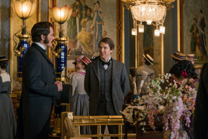 カンバーバッチ＆マイケル・シャノン、ついに対面した2人の本編映像『エジソンズ・ゲーム』 画像