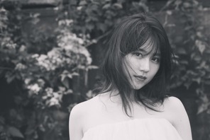 有村架純、約2年ぶりオフィシャルカレンダー発売 画像