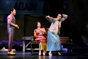 長澤まさみ出演、松尾スズキ新作ミュージカル「フリムンシスターズ」舞台写真 画像