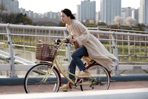 「昼顔」を彷彿…濃厚と激情の大人のラブロマンス「平日午後3時の恋人たち」特別映像 画像