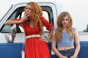 クロエ・グレース・モレッツ、初の黒髪ショートを披露！『HICK』予告編が到着 画像