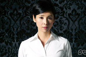 24歳・黒木瞳が「てへぺろっ」!?　10人の女演じる「黒い十人の黒木瞳」スタート 画像