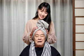戸田恵梨香“さくら”に「ミステリアスで品がある」西田敏行“寿三郎”の危機に悲痛な声も…「俺の家の話」2話 画像
