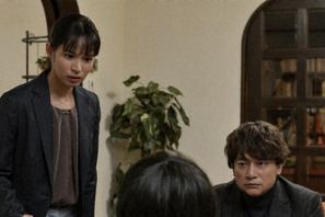 香取慎吾“万丞”「手つなぎ派」発言にざわめく視聴者、主題歌も話題に…「アノニマス」2話 画像