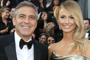 ジョージ・クルーニー、元レスラーで恋人のステイシー・キーブラーと破局！ 画像