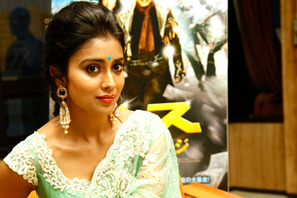 【美的アジア】ぶっとび映画『ボス その男ジヴァージ』主演シュリヤー・サランの女道 画像