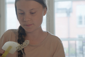 母とのおだやかな日常映し出す『グレタ　ひとりぼっちの挑戦』本編映像解禁 画像