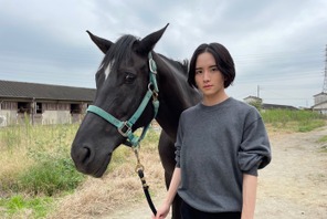 板垣李光人、平手友梨奈に「背中を押されています」ドラマ「風の向こうへ駆け抜けろ」ビジュアル解禁 画像