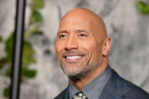 ドウェイン・ジョンソン、元軍人のファンにフォードのトラックをサプライズプレゼント 画像