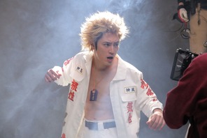 間宮祥太朗“剛”のヤンキー＆シャバいビジュアル公開「ナンバMG5」 画像