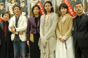 家族の絆を紡ぐ『東京タワー　オカンとボクと、時々、オトン』オダギリジョー、樹木希林、内田也哉子、松たか子、小林薫初日舞台挨拶 画像