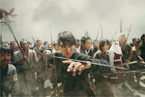 山崎賢人＆清野菜名＆豊川悦司ら『キングダム2』場面写真公開 画像