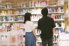 木竜麻生×藤原季節、寝起きの一瞬や買物…恋愛のリアルな日常を切り取る『わたし達はおとな』 画像