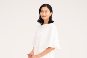 榮倉奈々、綾野剛演じる主人公の妻役に「オールドルーキー」 画像