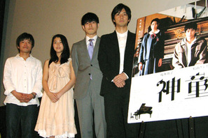 松ケンの私服はダサい!?　松山ケンイチ、成海璃子、西島秀俊ら『神童』初日舞台挨拶 画像