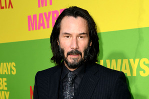 キアヌ・リーブス、“いい人伝説”を更新！空港で少年から質問攻めにあうも丁寧に回答 画像