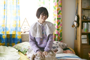 前田敦子、“恋愛間違えがち衣装デザイナー”役の場面写真公開『もっと超越した所へ。』 画像