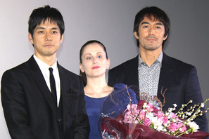 西島秀俊、フランス人監督に一歩も引かず　「日本の男子はこうだ！」 画像