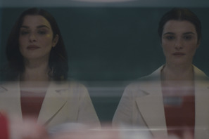 レイチェル・ワイズが双子の産婦人科医に！「戦慄の絆」Prime Videoにて独占配信 画像