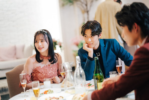 「花束とオオカミちゃんには騙されない」第1話　男性メンバーの恋の矢印明らかに 画像