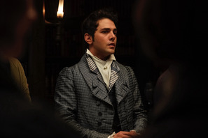 知性と洗練さ纏うグザヴィエ・ドラン登場シーン『幻滅』本編映像 画像