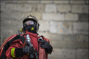 映画的リアリティにこだわった『ノートルダム 炎の大聖堂』フィーチャレット映像 画像