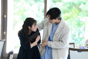 山田涼介“東郷”、橋本環奈“綾華”への嫉妬に「既に大好きやん」の声上がる…「王様に捧ぐ薬指」第4話 画像
