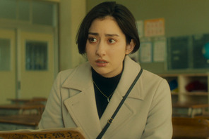 早見あかり＆マキタスポーツが呪いの正体を追う『ミンナのウタ』 画像