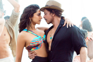 シャー・ルク・カーンの緊迫のアクション満載『PATHAAN／パターン』予告編 画像