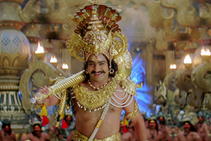 NTR Jr.が地獄の民に魅力アピール？S.S.ラージャマウリ監督作『ヤマドンガ』本編ダンス映像 画像