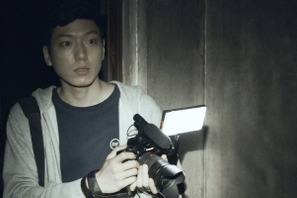 不気味な現場で撮影クルーが見たものは…『トンソン荘事件の記録』恐怖伝わる新場面カット 画像