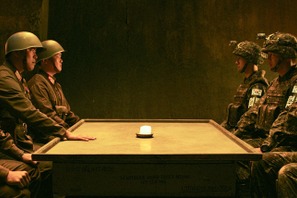 1等当選くじを挟んで南北“宝くじ”会談!?『宝くじの不時着』日本オリジナル予告編 画像