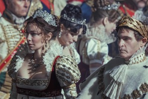 「私なしに偉大にはなれない」映画『ナポレオン』妻ジョゼフィーヌとの重要シーン到着 画像