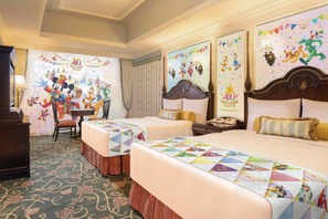 【ディズニー】TDR40周年の締めくくりは、東京ディズニーランドホテルでお祝い！グランドフィナーレスペシャルルームが登場 画像