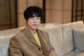 坂口健太郎、共演したイ・セヨンをベタ褒め！「日本でとんでもない女優になるかも」 画像