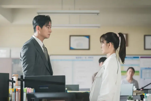 18年ぶりに再会した元カップルの行方は…？チュ・ジフン、チョン・ユミの新作ドラマがティザー解禁 画像