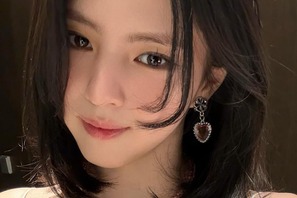 女優ハン・ソヒ、清楚なお姫様ビジュアルで迎えた31歳の誕生日「一生幸せでいて」【PHOTO】 画像