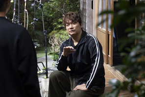 香取慎吾の舞台裏に密着「日本一の最低男」FODオリジナル作品配信 画像