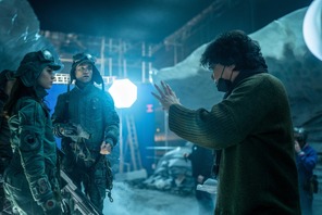 役所広司「見たこともない世界に連れて行かれる」『ミッキー17』特別映像解禁 画像