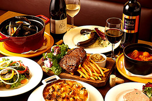 夏にスタミナをつける肉料理！　サマージビエとワインをカジュアルに楽しむ銀座の一軒 画像