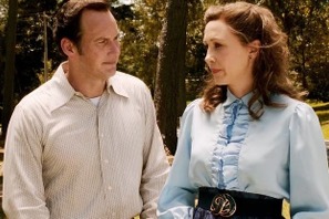 『死霊館』最終章、ウォーレン夫妻が最後の戦いに挑む初予告編公開 画像